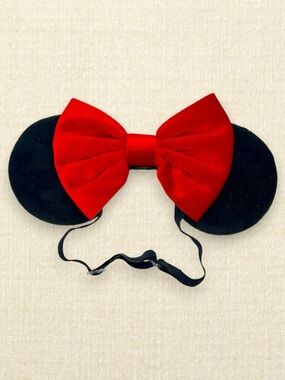 Elastic Classic Black Velvet Minnie Ears – Red Bow | Disney-Inspired Mouse Ears